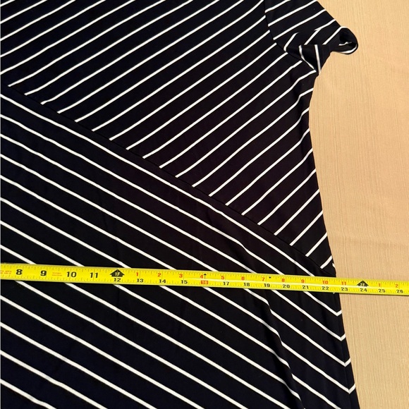 Chico’s size 3 (16/18) Women’s Black and White Striped Dress - Picture 5 of 10